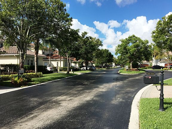 3rd image of 4465 NW 93 Doral Ct
