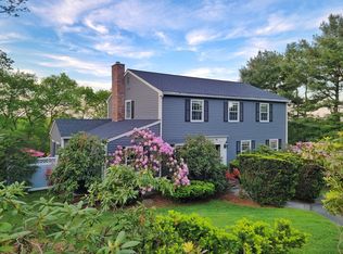 44 Amberwood Dr, Winchester, MA 01890