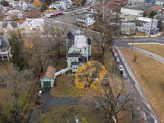 4th image of 504 Columbia Ave