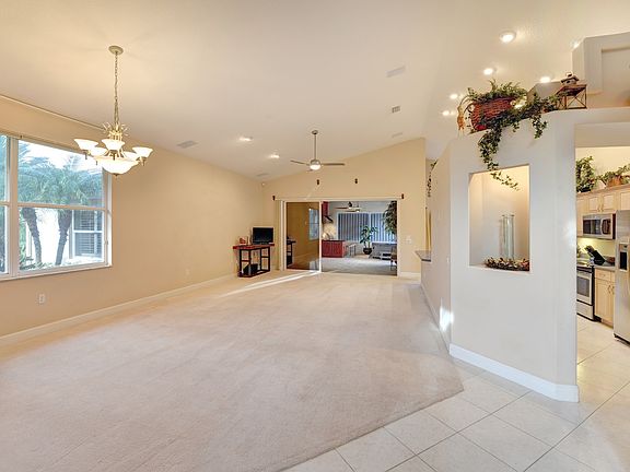 5th image of 1903 Seclusion Dr