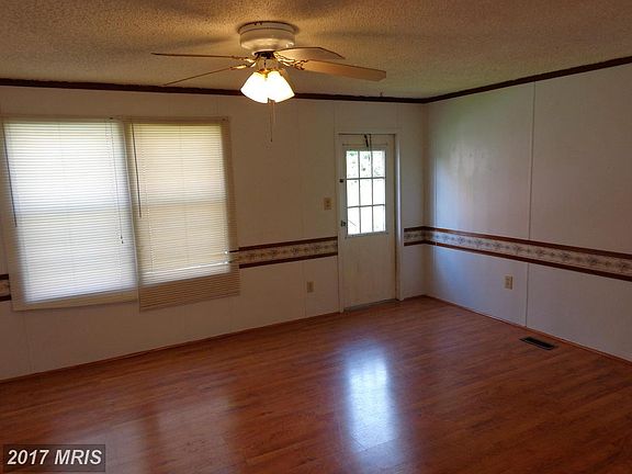 5th image of 11607 Hickory Ave