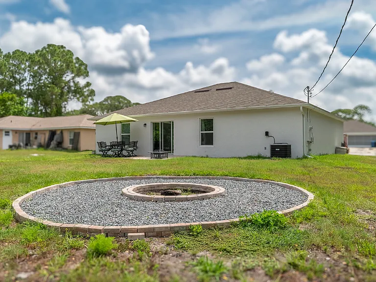 514 Plumbago Rd NW — Photo 36