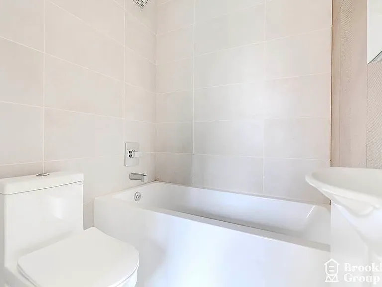 123 Park Ave #3B — Photo 8