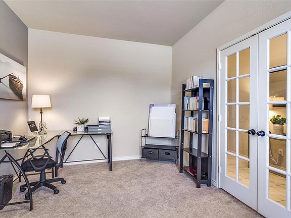 4th image of 9232 Arlene Dr