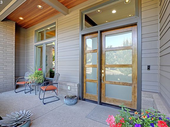 3rd image of 3055 Coeur D Alene Dr