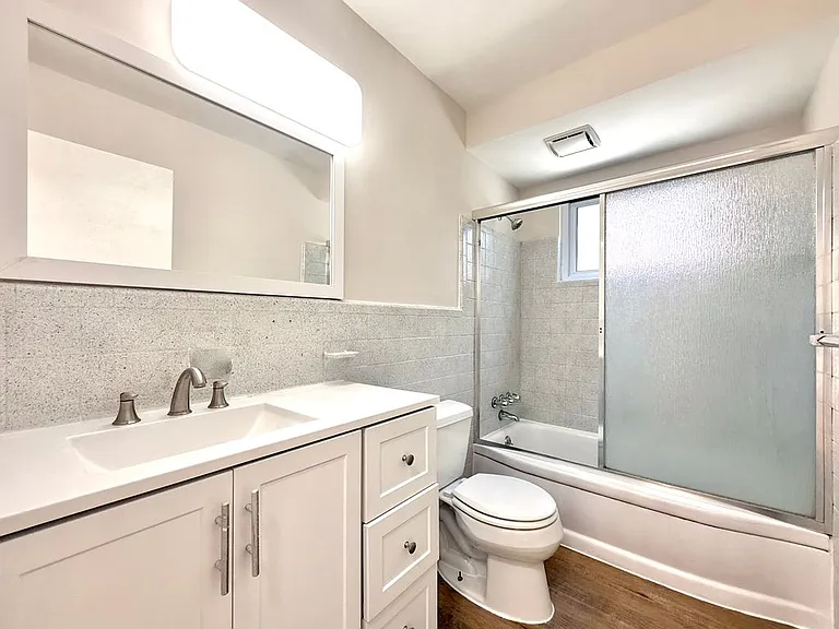 2180 Vernier Rd — Photo 16
