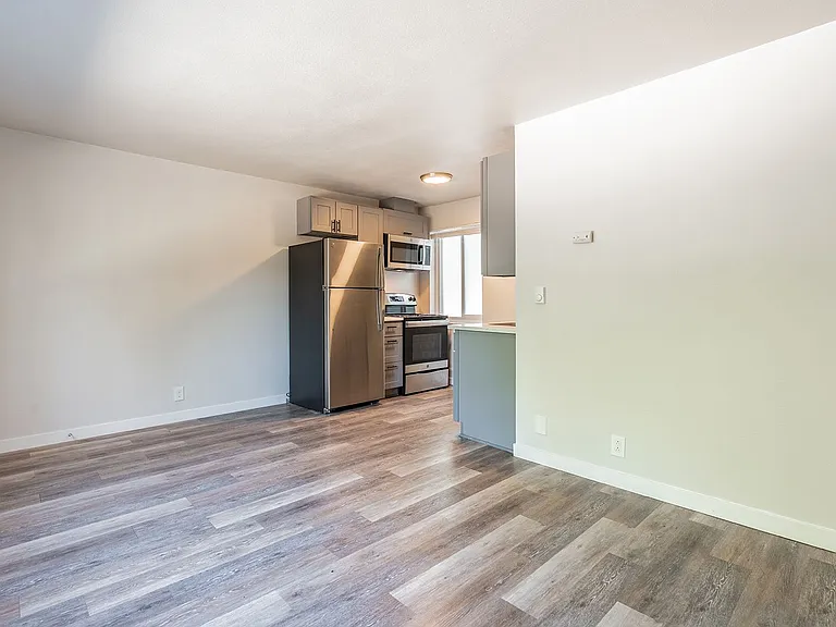 Eleanor Apartments — Photo 19