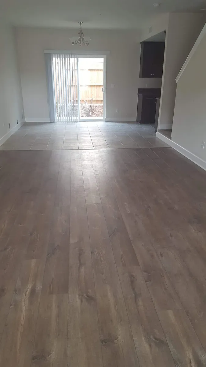 Building Photo - 1150 Galeria Cir