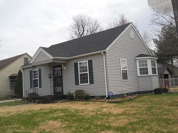 3rd image of 800 E 20th St