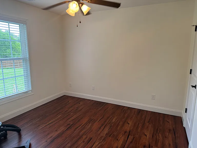 411 Macon St — Photo 2