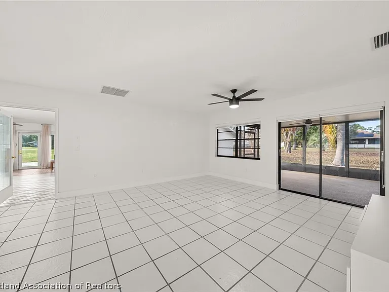3407 Divot Rd — Photo 10