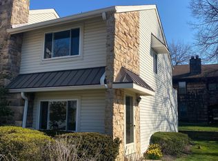 311 Headhouse Ct, Chesterbrook, PA 19087