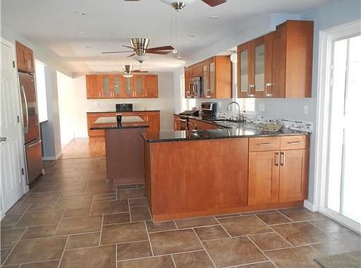 4th image of 3723 Gleneagle Dr
