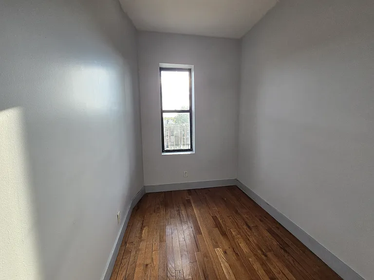 147 Rockaway Pkwy #5 — Photo 7