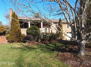 120 33rd Ave NW, Hickory, NC 28601