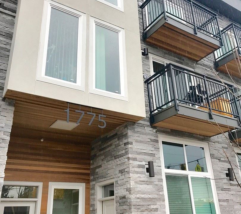 J0215 Fenwick Crossing Apartments Portland, OR Zillow