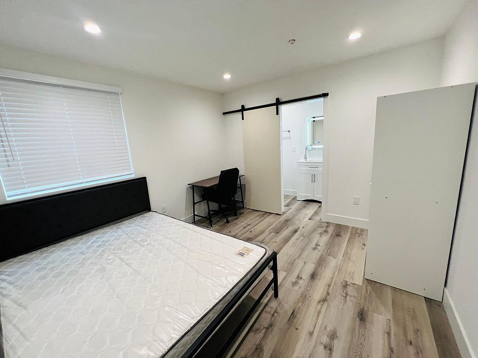 2nd image of 1532 W 37th St #1/2