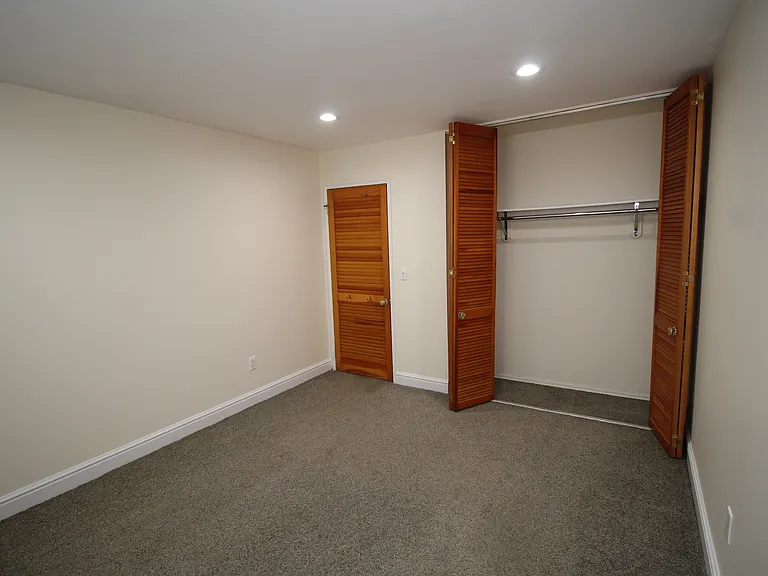 18 Prospect Ave #C8 — Photo 10