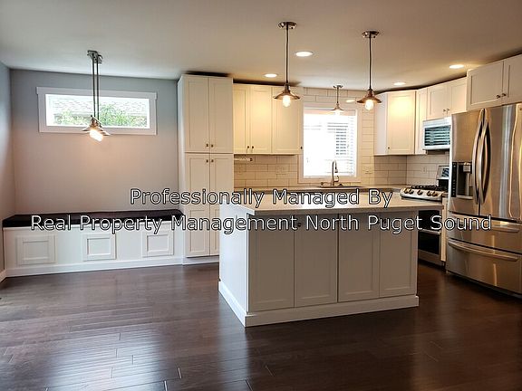 4th image of 7813 29th Pl NE