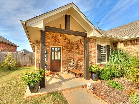 4th image of 19037 Meadows Crossing Dr