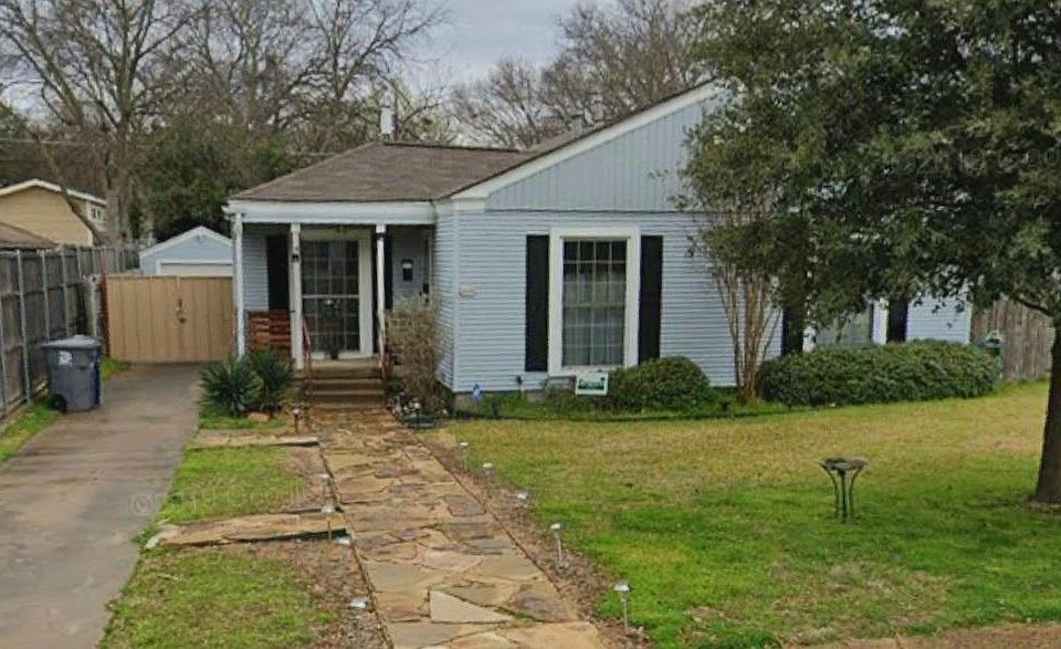 1st image of 8915 Santa Clara Dr