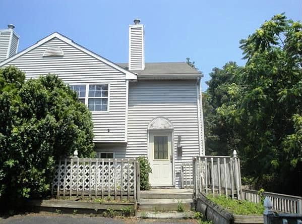 1st image of 2 Burns Ave