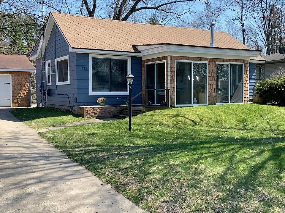 1st image of 753 E Shore Dr