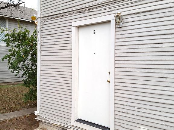 2nd image of 413 N Bishop St APT B