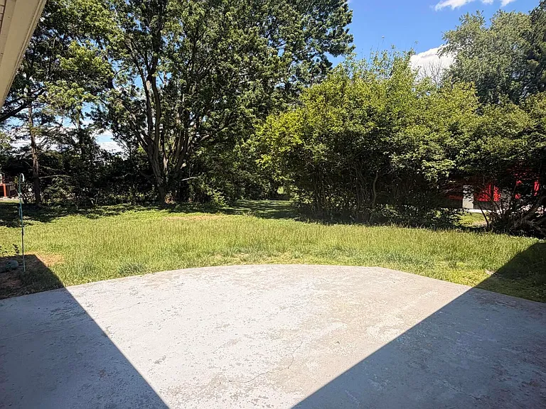 407 Quail Run Rd — Photo 16