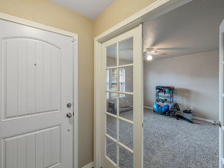 7520 Dellwood Ln — Photo 4