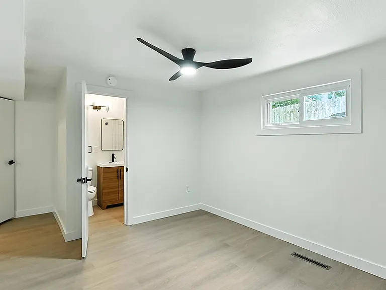 1132 S 33rd St #4 — Photo 19