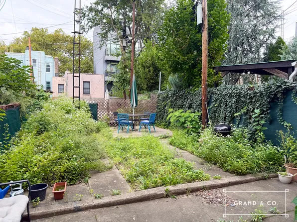 93 Jackson Street image 1 of 14