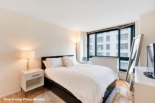 Rented by One Irving Place Realty | media 16