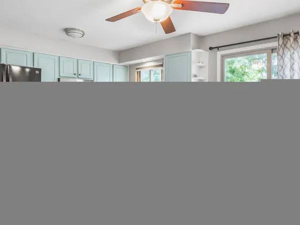 21966 Flanders St, Farmington Hills, MI 48335