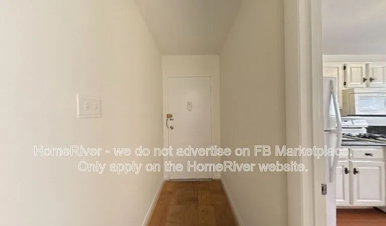 10600 Montrose Ave #201 — Photo 8
