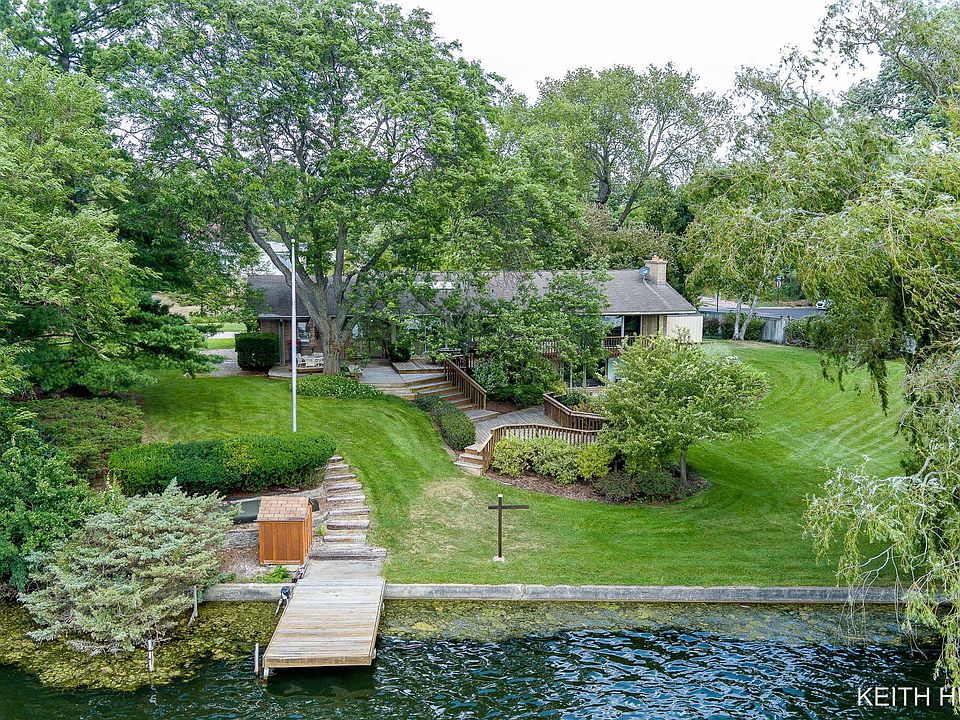 1325 Thornapple River Dr SE, Grand Rapids, MI 49546 MLS 22030450