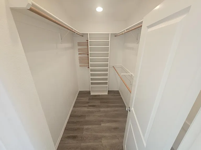 300 Trinidad St — Photo 20