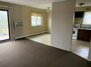 839 W College Blvd APT 302, Addison, IL 60101