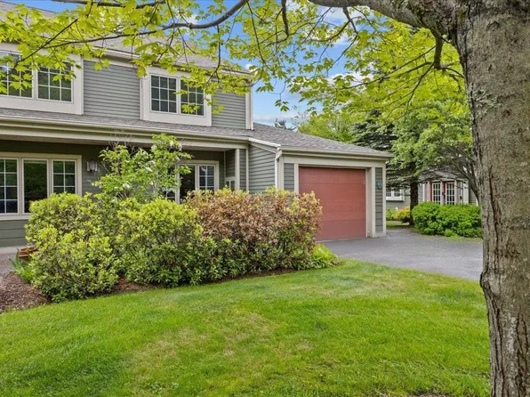 571 Topnotch Drive #B, Stowe, VT 05672