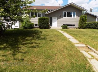 6728 93a Ave NW, Edmonton, AB T6B0X3