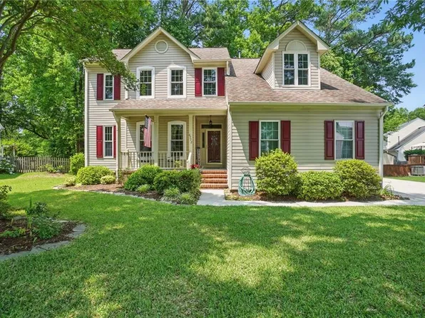 6772 Burbage Lake Cir, Suffolk, VA 23435
