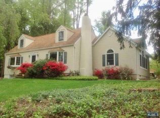 233 Beech Ter, Wayne, NJ 07470