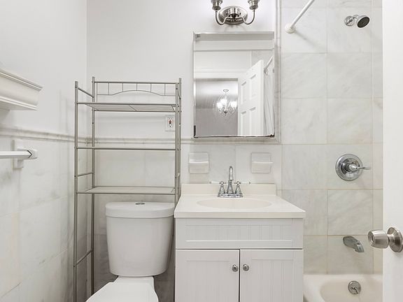 5th image of 163 W 17th St #4CC