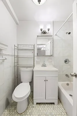 Rented by Gilar Group LLC | media 4
