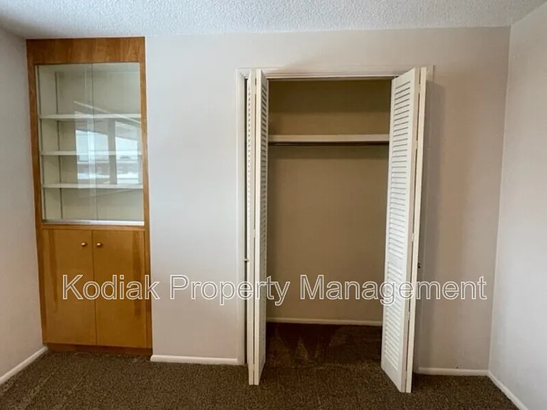 4099 S Madison Ave — Photo 12