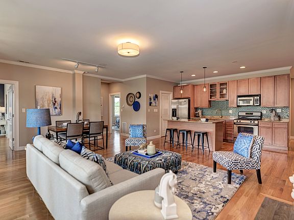 2nd image of 803 N Campbell Ave APT 2C