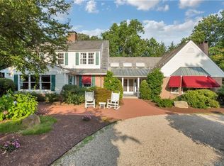 4 High Farms Rd, West Hartford, CT 06107