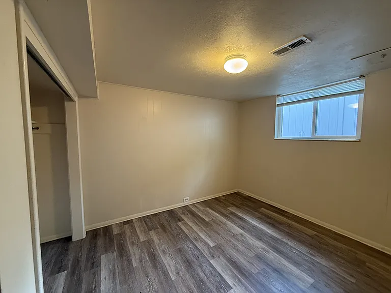 2735 S 700 E — Photo 12