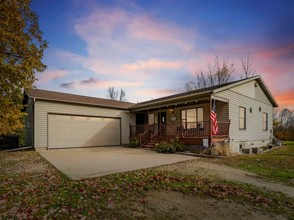 330 S Mill St, Wadena, IA 52169