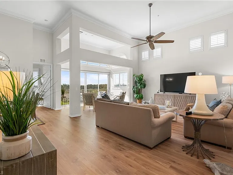 1540 Clermont Dr #F-403 — Photo 2